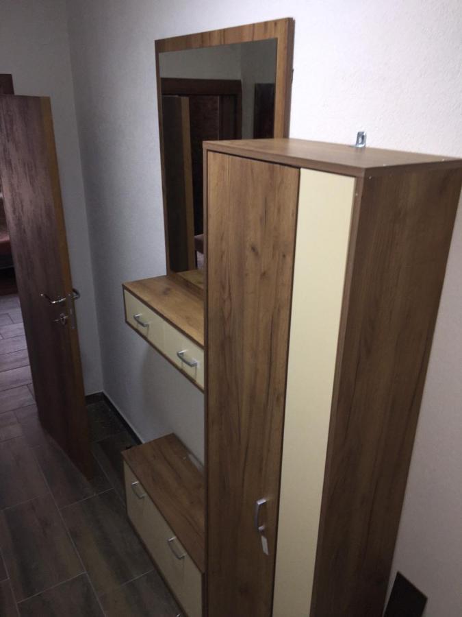 Guest House Markovic Lovcen Цетинє Екстер'єр фото